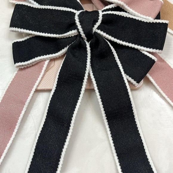 Piper k Set of 3 Hair Bows, New in Package - Picture 2 of 6